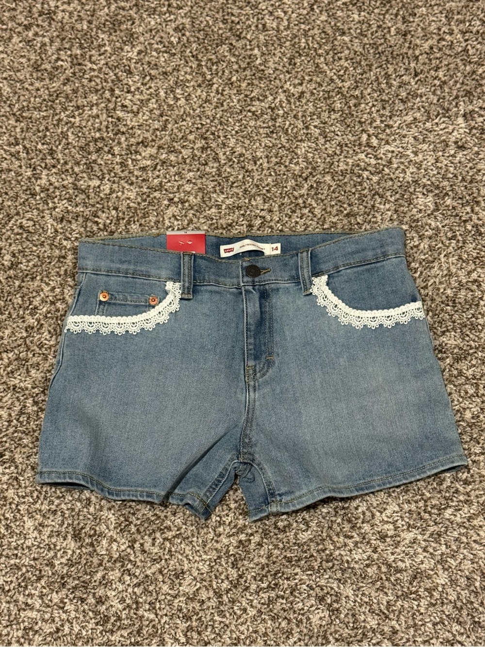 Levi’s Girls Denim Shorts Size 14 NWT Lace Trim Light Wash Jean Shorts
